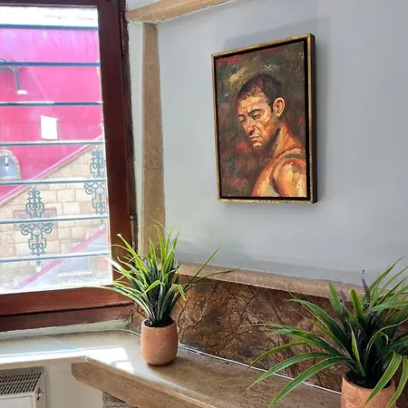 Elia Old Town Apartment